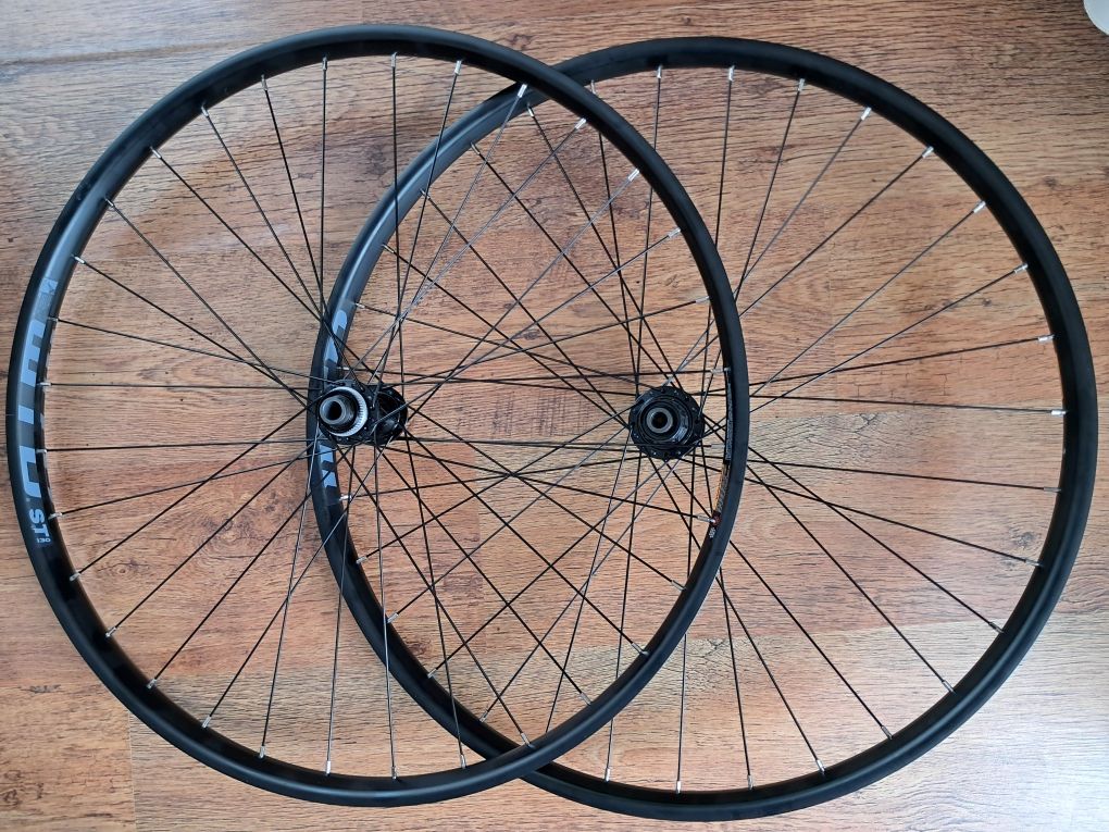 Koła MTB BOOST WTB i30 TCS2.0 FH-TC500-HM-B / HB-TC500-B nowe komplet