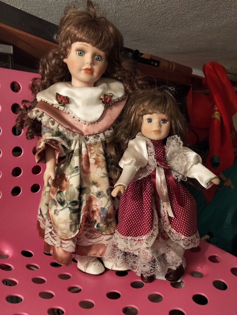 Bonecas de porcelana