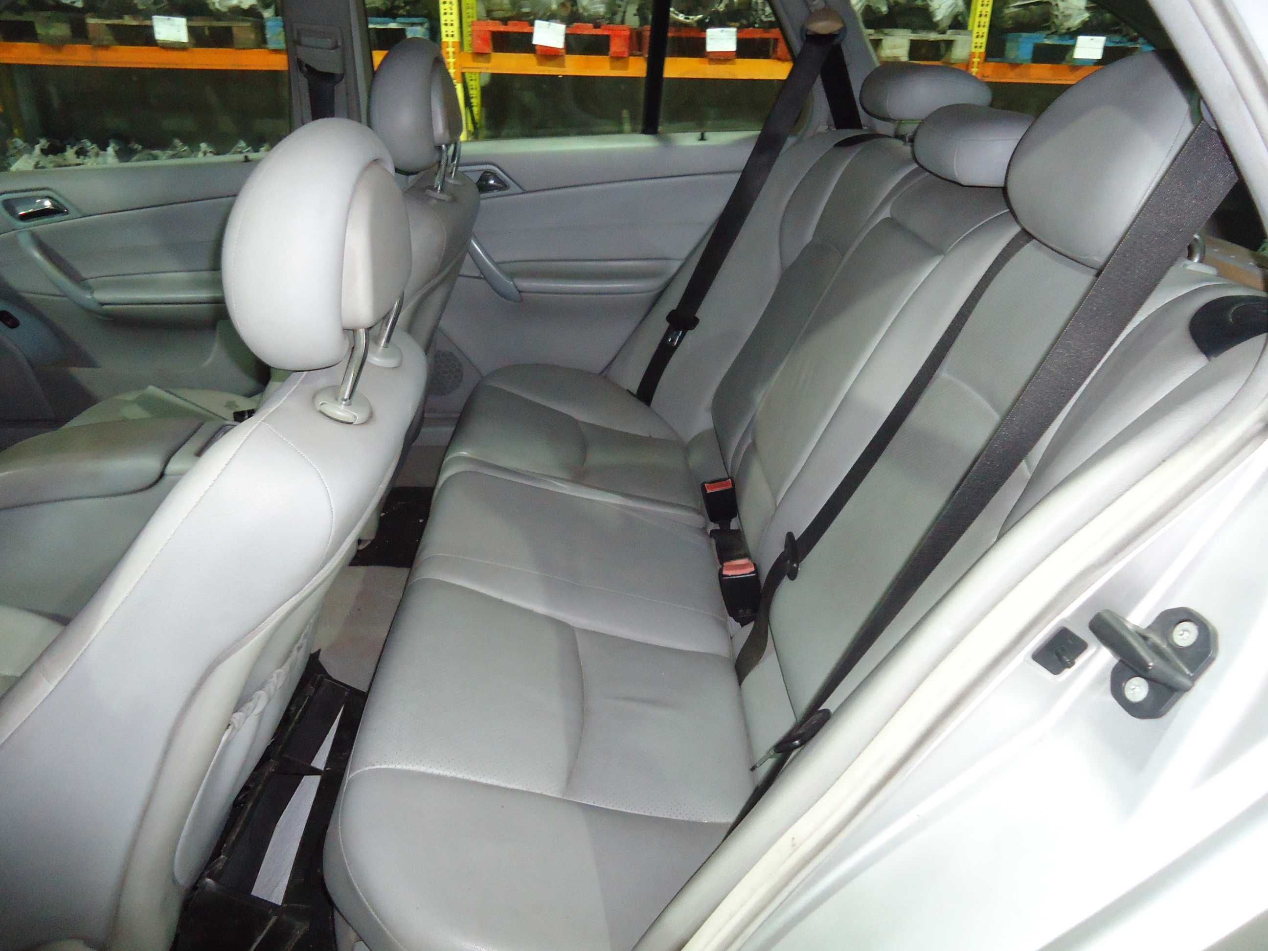 Mercedes C 200 Kompressor Sw de 2002 só ás peças