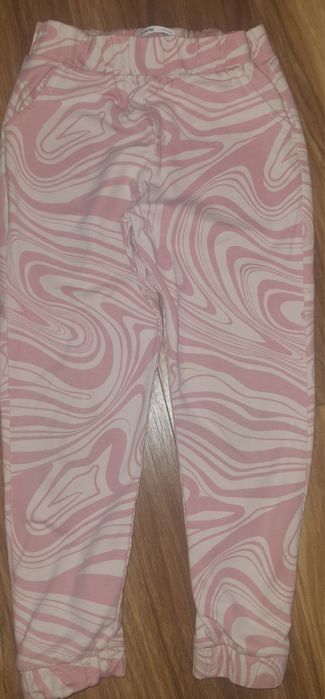 Dres dla dziewczynki Sinsay r.122