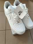 Nike Airforce 1 Rozmiar 42 białe