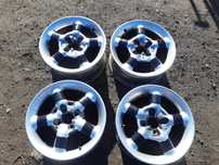 Alufelgi 15 4x100 MOMO Honda Toyota Reno Volkswagen Kia