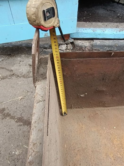 Металеві контейнери/піддони