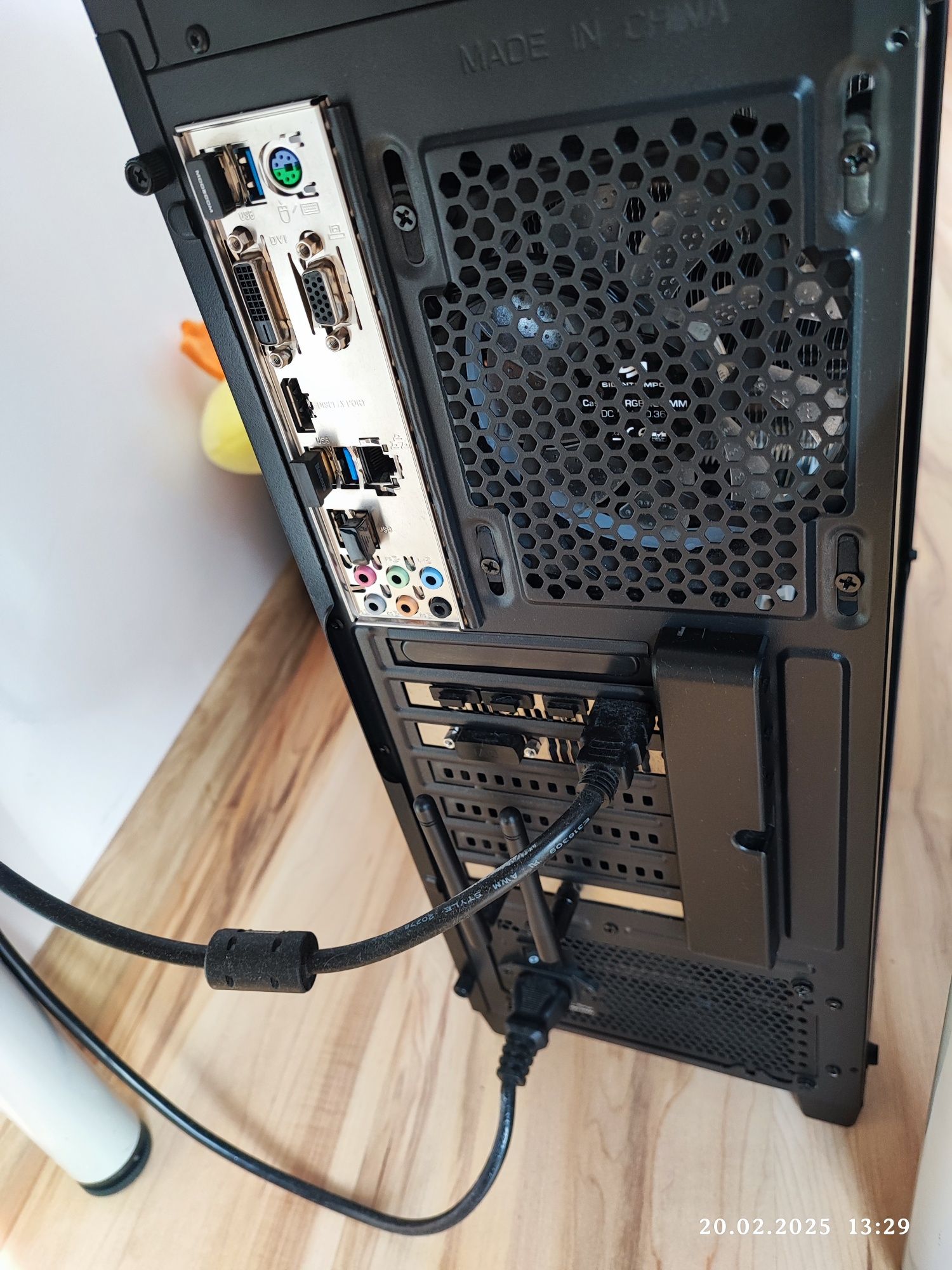 Komputer PC + Monitor
