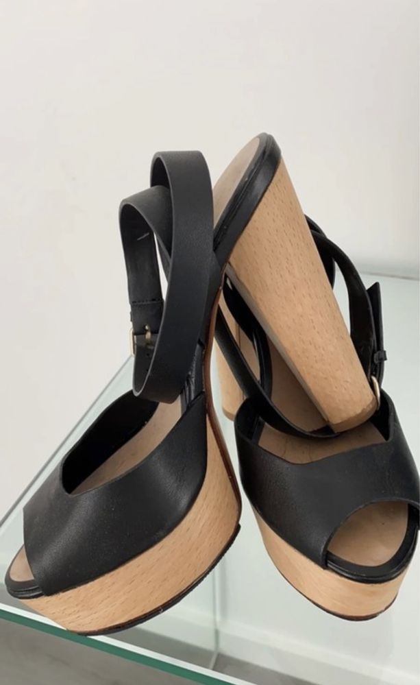 Sandalias Zara tamanho 37