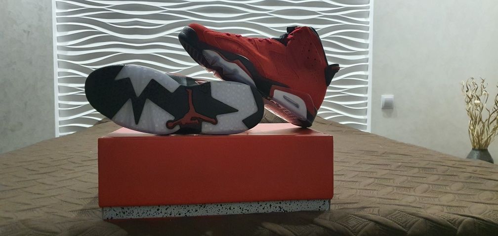 Jordan 6 Toro Bravo