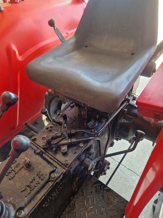 Vendo trator e reboque