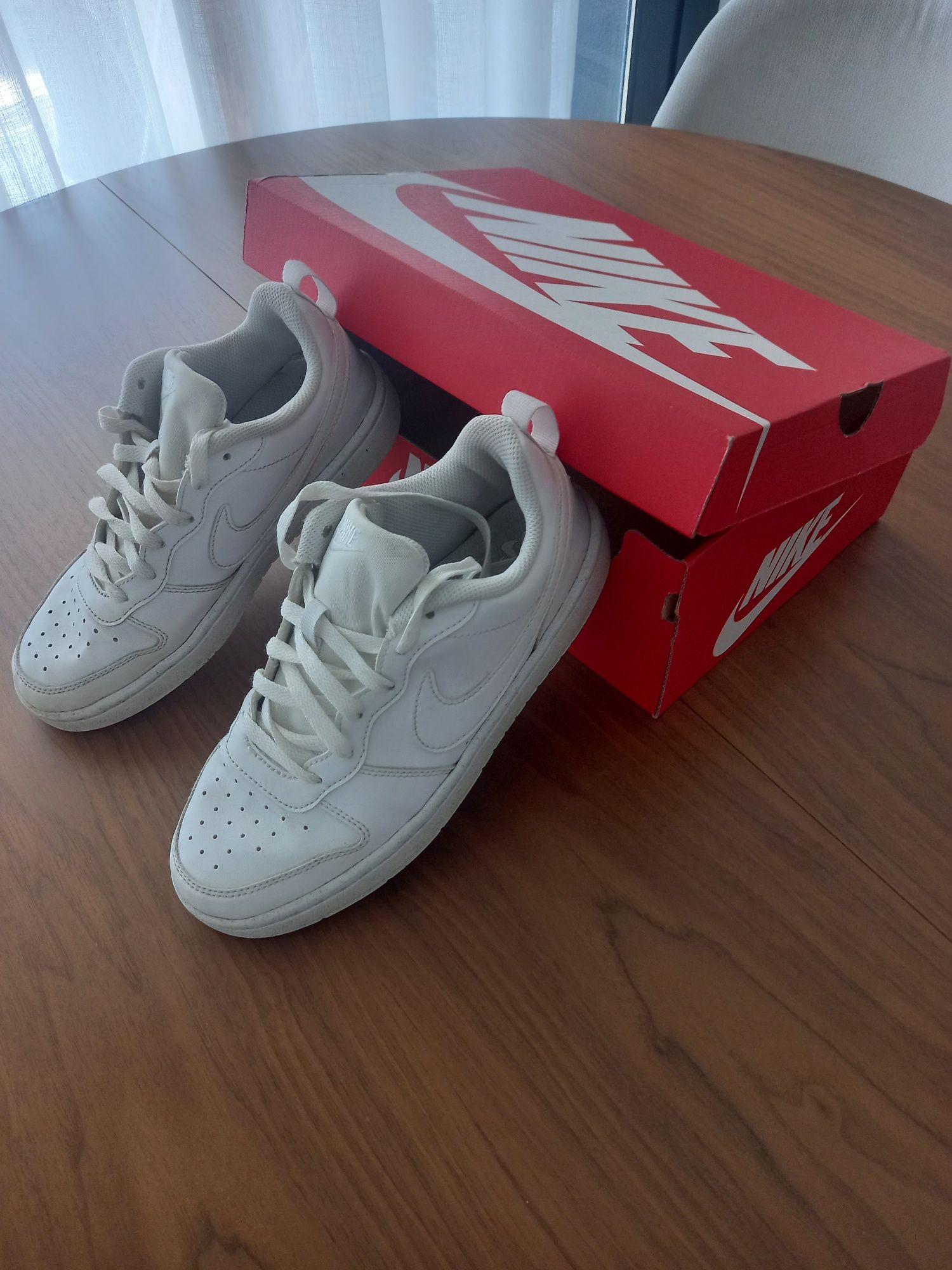Sapatilhas nike com caixa