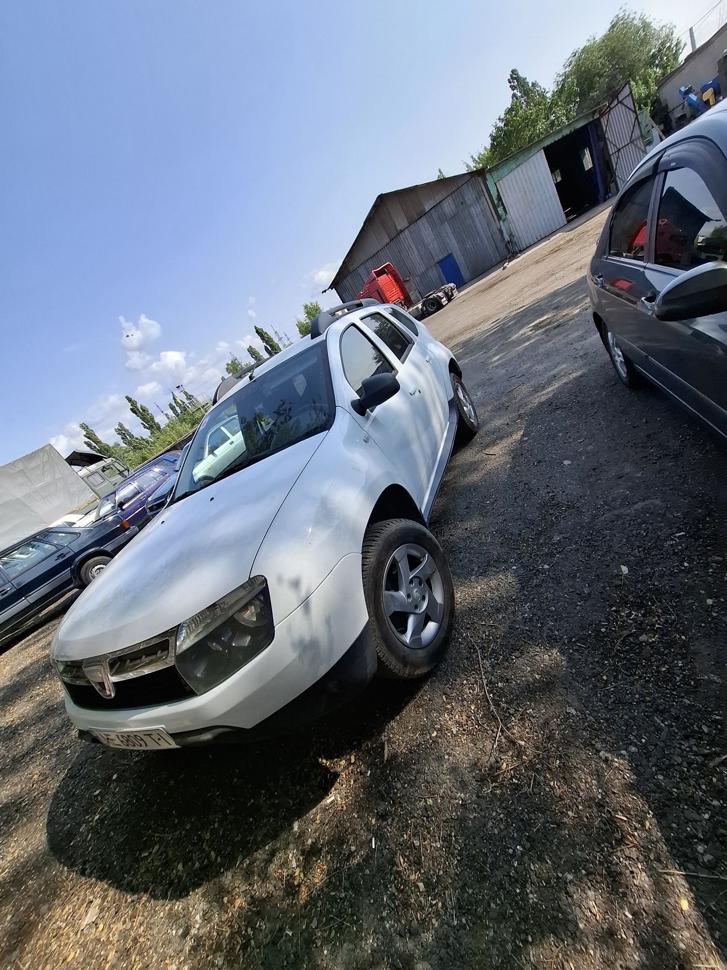 Dacia Duster 2013 рік