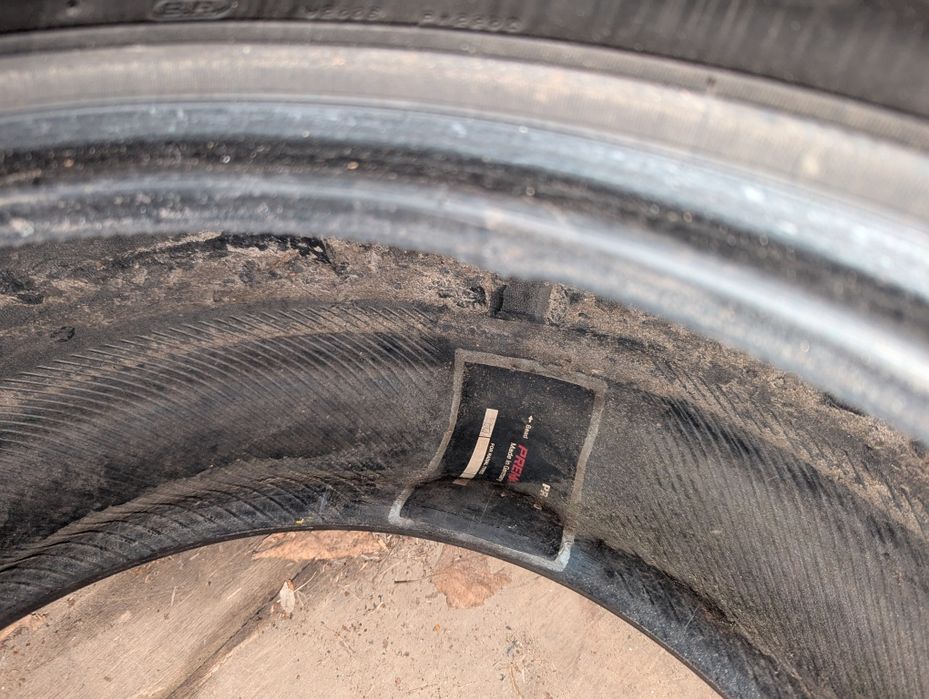 Продам зимові шини(резина)225/55/17 Dunlop