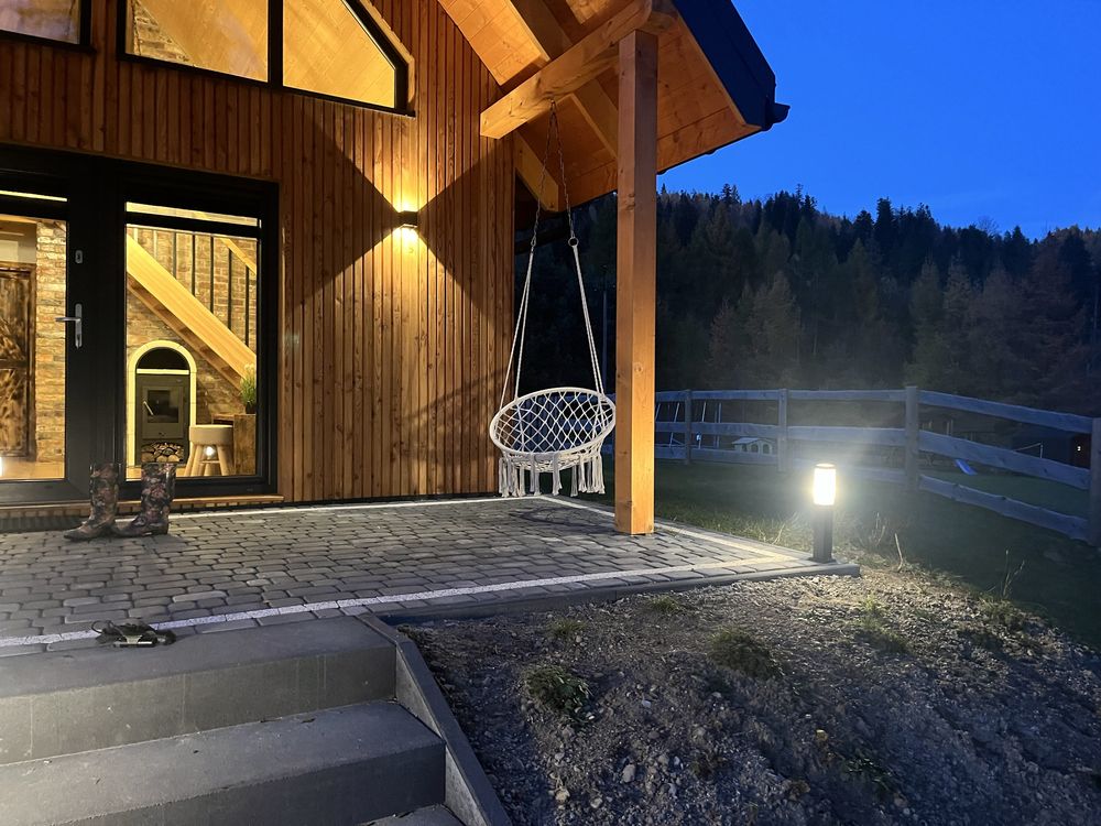 Siedlisko w Dolinie Danielki cisza natura las domek balia
