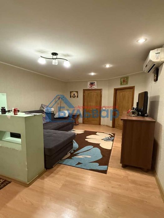 3к квартира, 64 м2, цегла, ТЕПЛОЛІЧИЛЬНИК, зуп.Фурманова