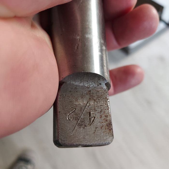 Uchwyt 4/2 Główka  kluczyk do wiertarki stołowej Made in Poland PRL