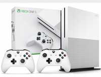 Xbox one s 1Tb plus dwa pady