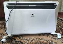 Продам обігрівач  Electrolux  у відмінному стані