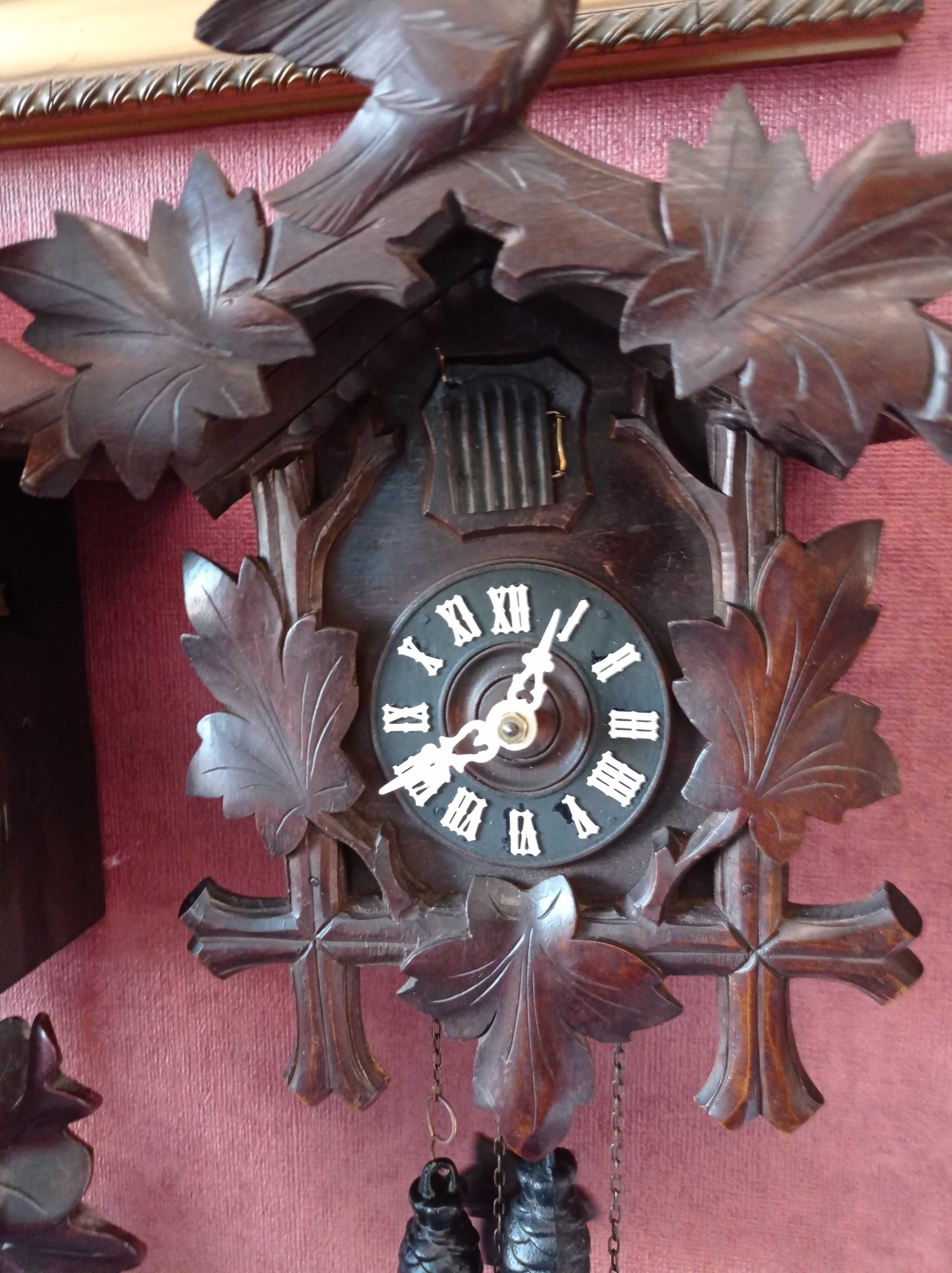 Nieduży stary zegar z kukułką idealny na prezent. Sprawny.