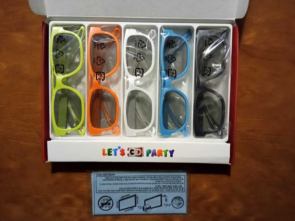 Caixa De 5 Óculos 3D LG - Nova