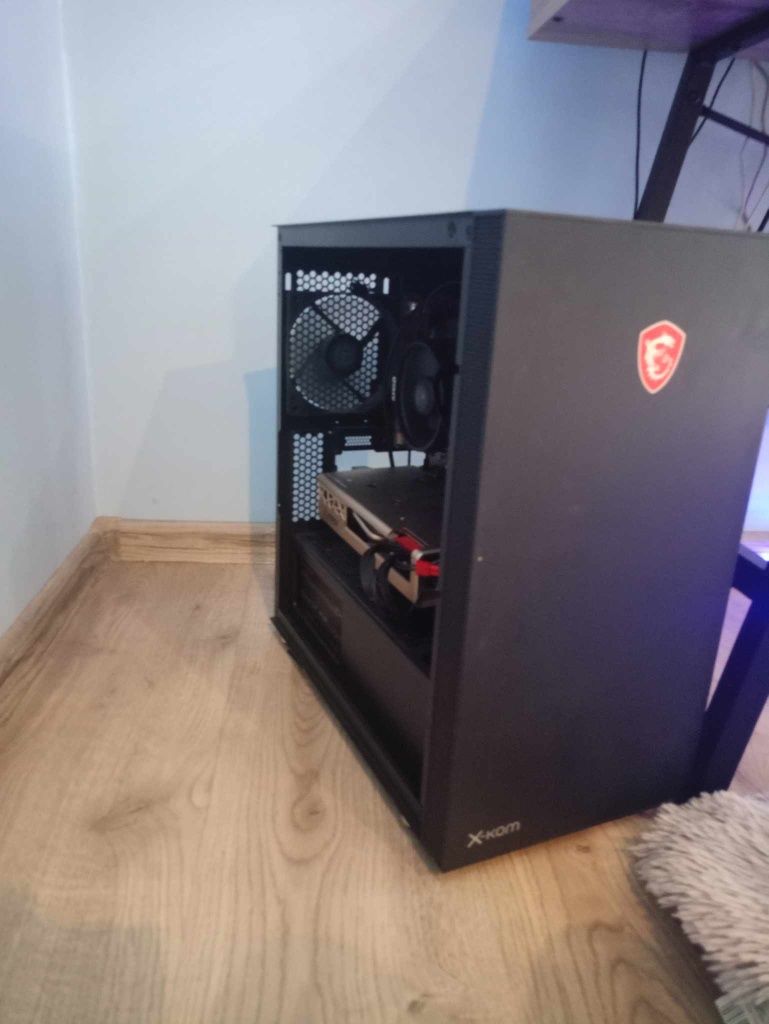 Komputer gamingowy, Monitor 180hz i myszka Logitech G pro Superlight