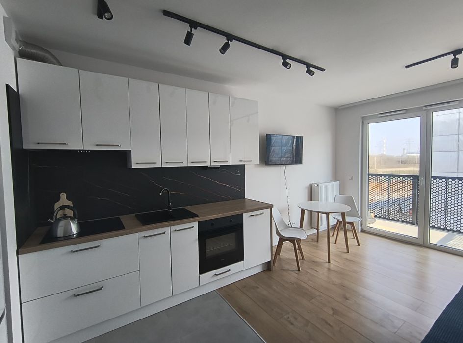 Dwa pokoje z balkonem nowe /kawalerka z sypialnią