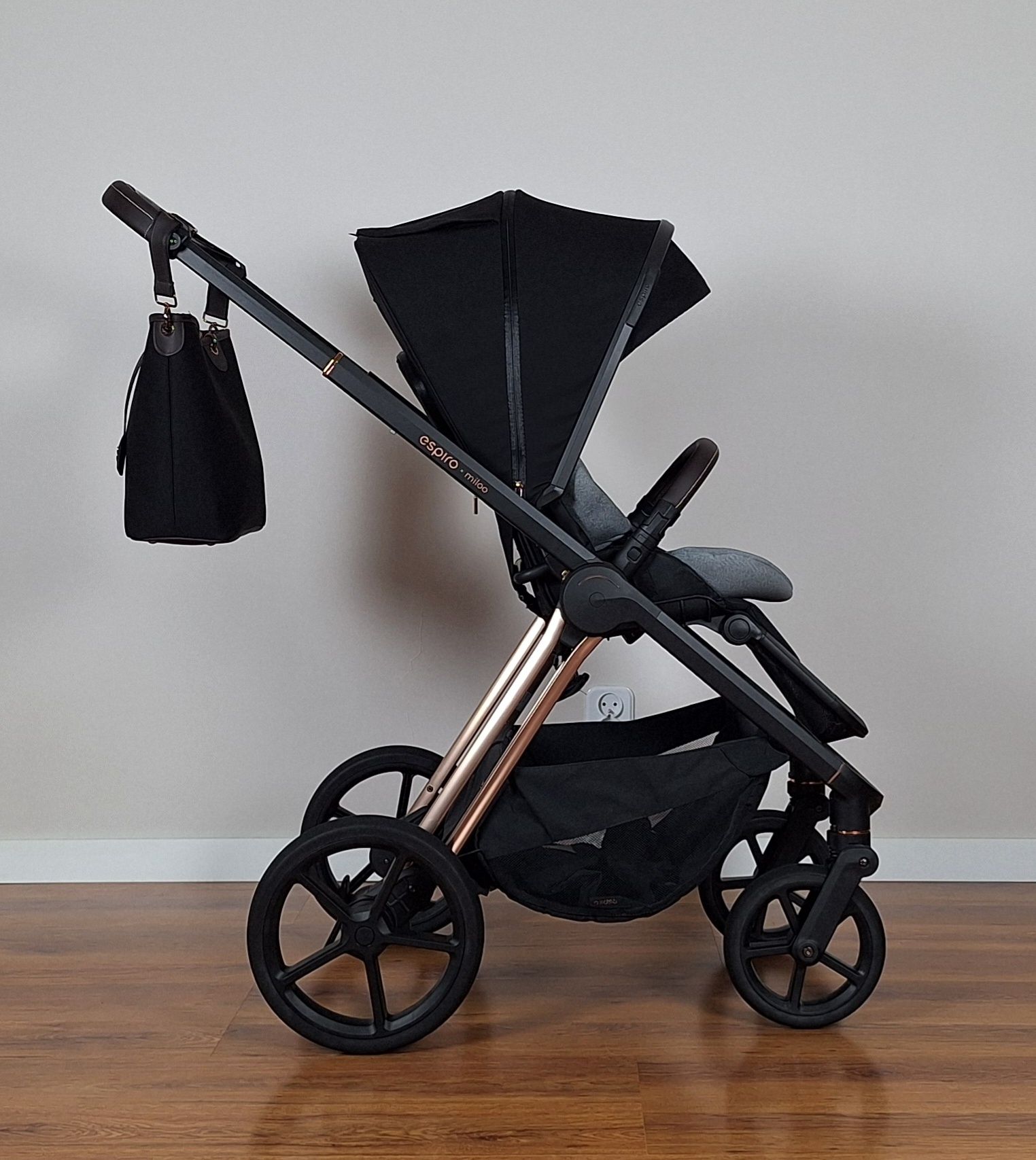 GWARANCJA Wózek 4w1 Espiro Miloo + Avionaut Pixel z bazą isofix