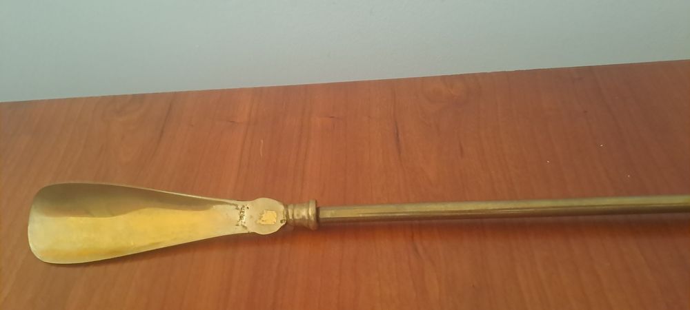 Calcadeira em bronze