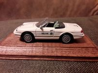 Модель легкового автoмобиля Alfa Romeo Spider 1989 1:43