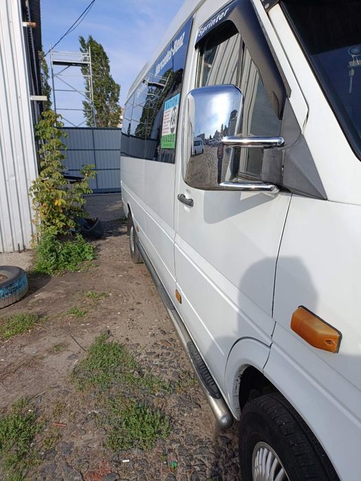 Мерседес sprinter мікроавтобус 18 місць