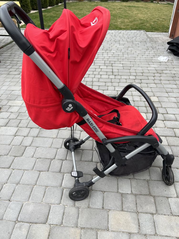 Каляска  прогулочна Maxi Cosi