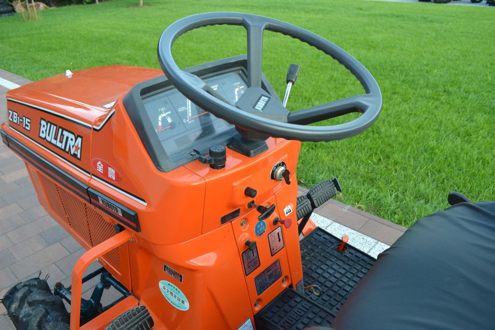 Traktorek japoński mini traktor Kubota Yanmar japonski