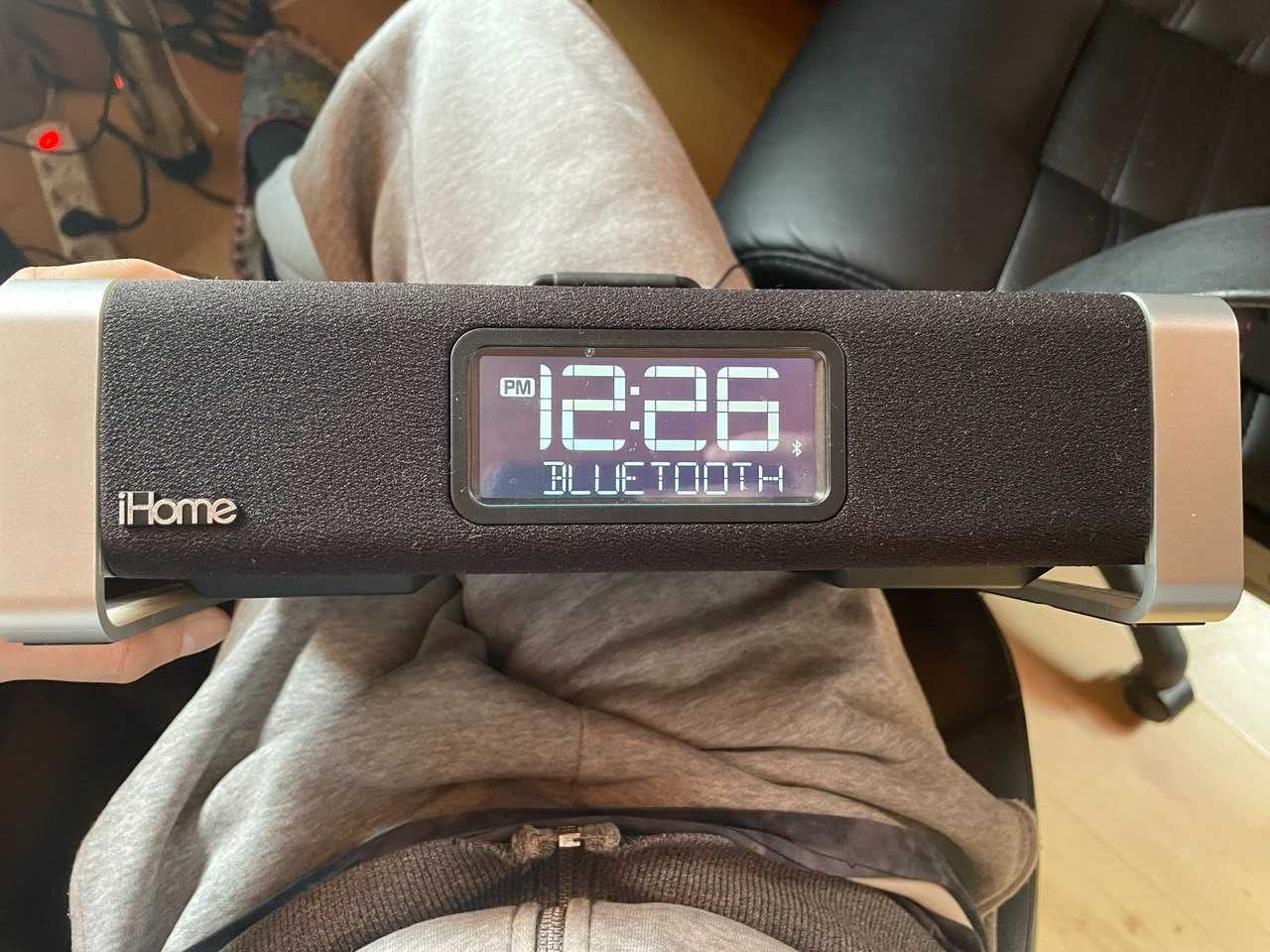 Блютуз колонка iHome IA 100