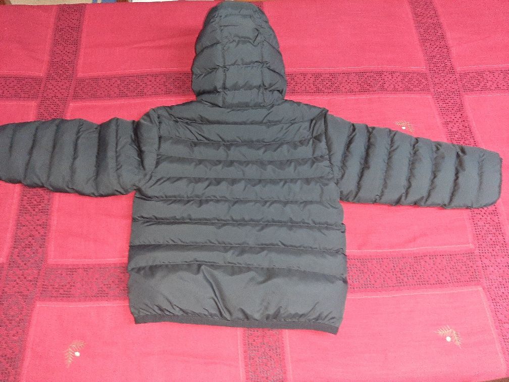 Casaco criança preto da Nike novo S  9/10