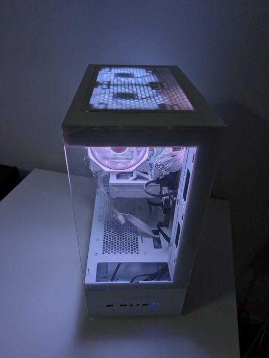 Cały Biały Komputer Gamingowy R5 7500F/RTX5060/32GB DDR5/600W, FVAT23%