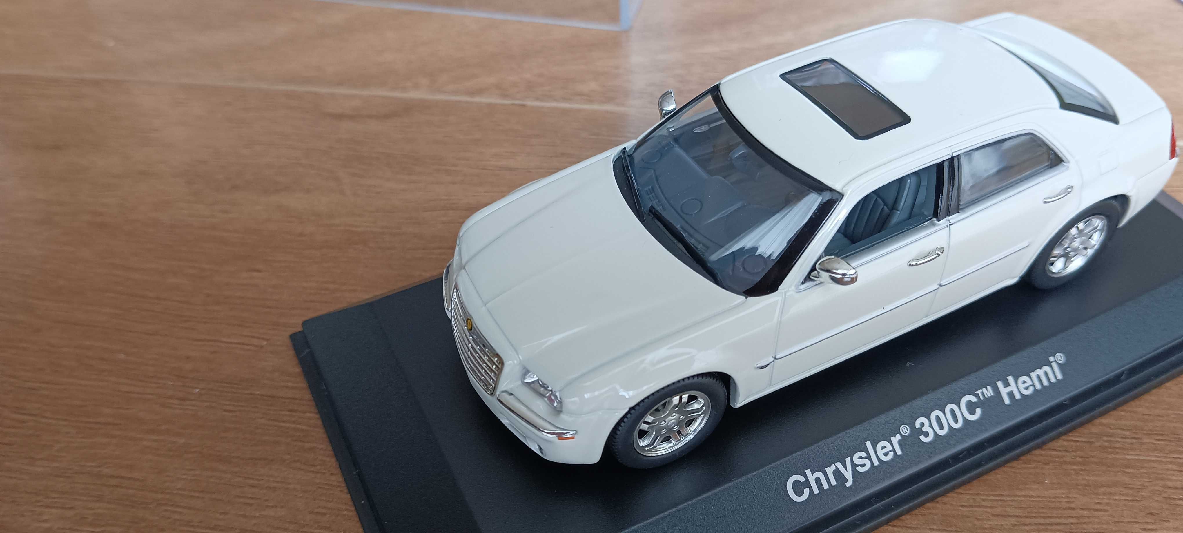 Chhrysler 300C Hemi 1/43  NOREV