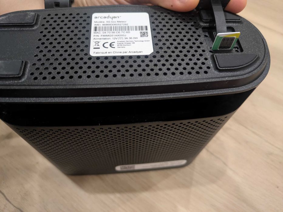 Router 5G Arcadyan (Box Meteor) - Desbloqueado, Wi-Fi 6, Cartão SIM