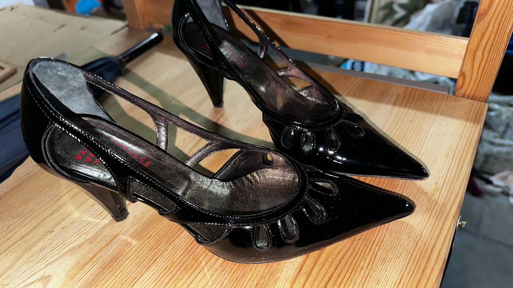 Sapatos Verniz Pretos Salto Alto