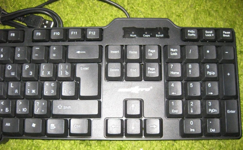 Продам нову комп'ютерну USB - клавітуру Maxter КВ-111-U (чорна).