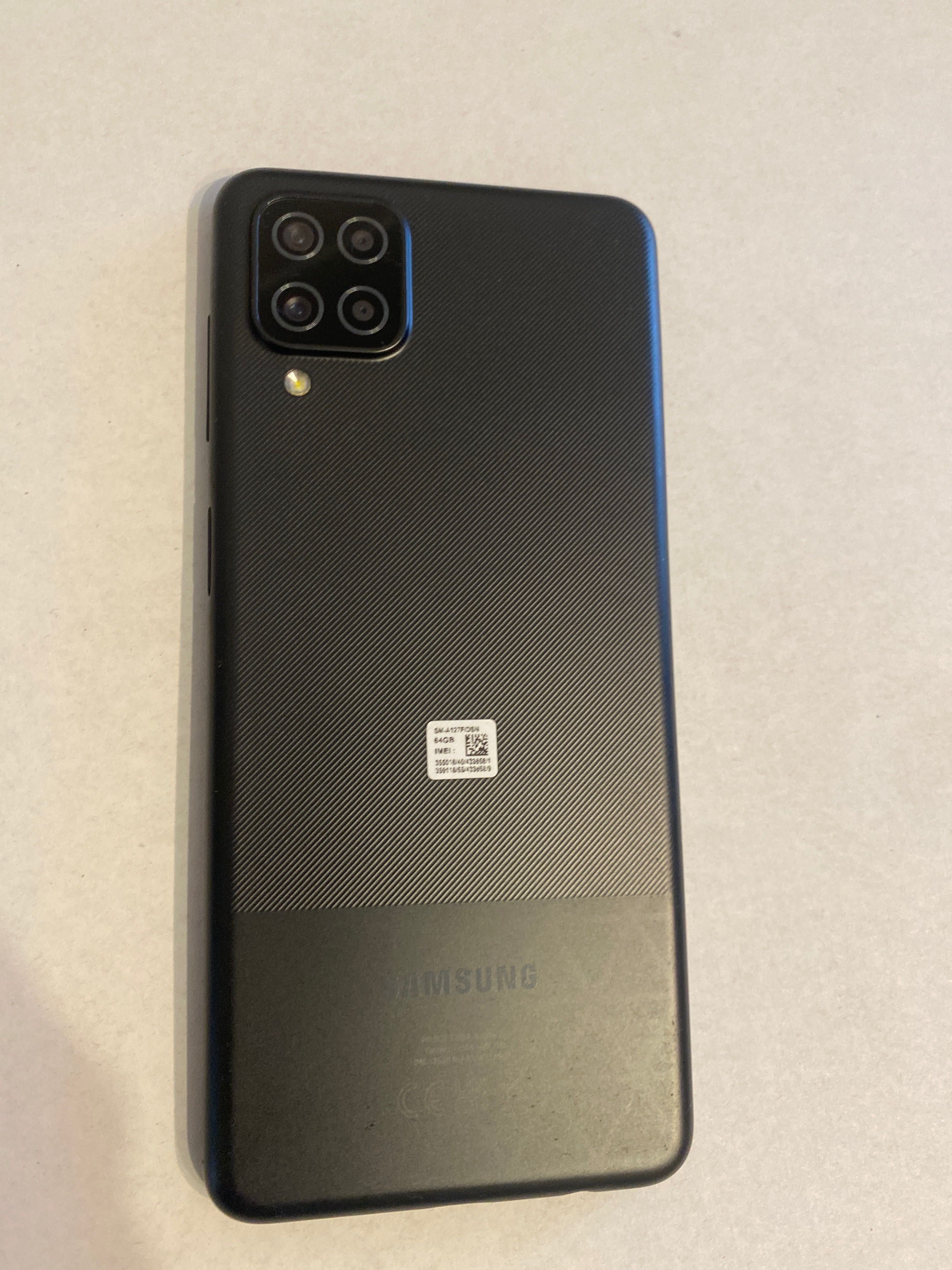 Samsung a12 64gb