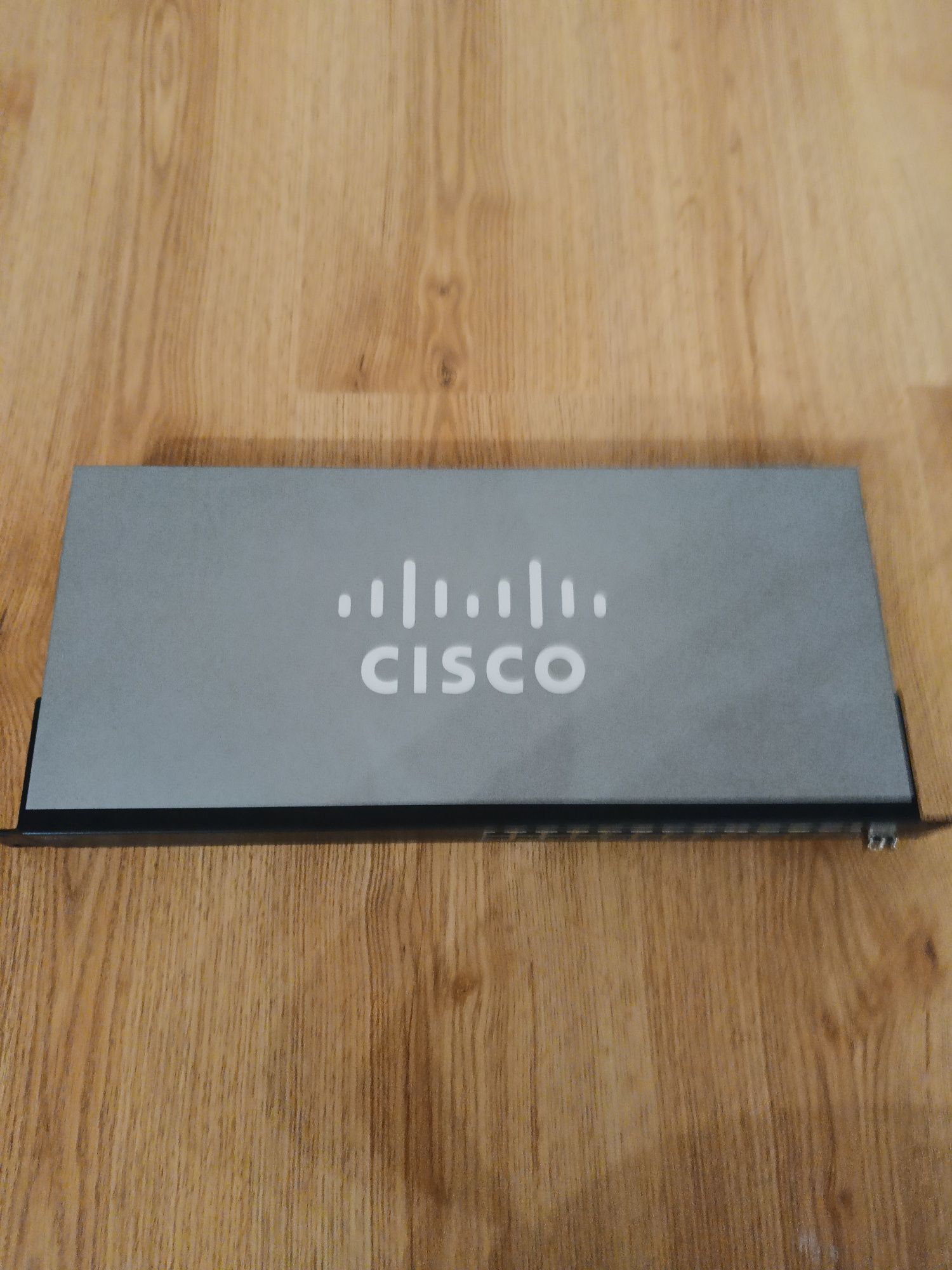 Switch zarzadzalny Cisco Cisco SG 100-24PP-K9-EU,