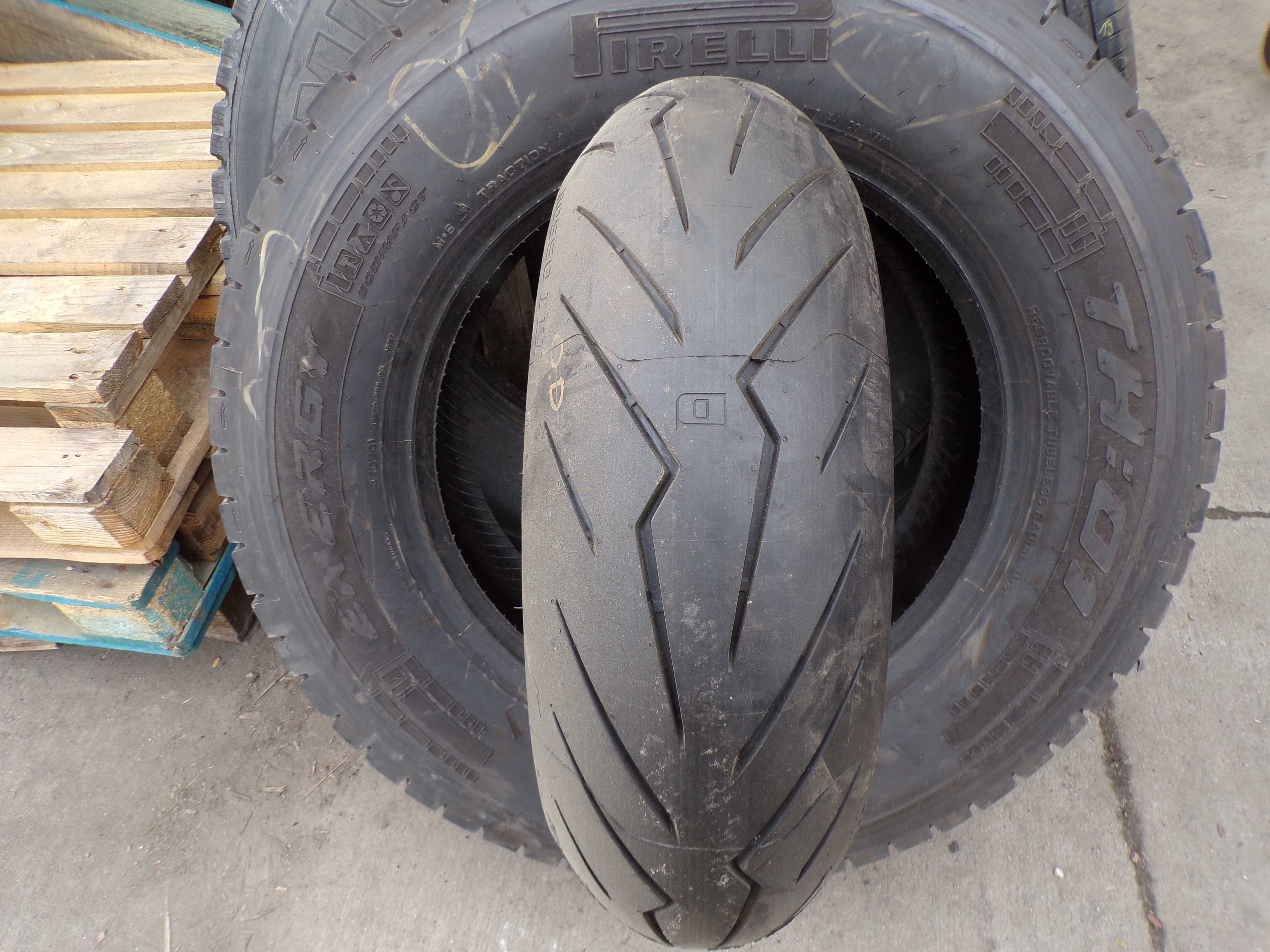 opona 180/60ZR17 PIRELLI 180/60R17 DIABLO Rosso III (320 netto)