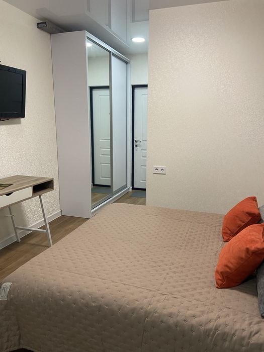 Подобово/ погодинноЮжд, Хол. Гора, Центр. Метро 2 мин. Работаем!