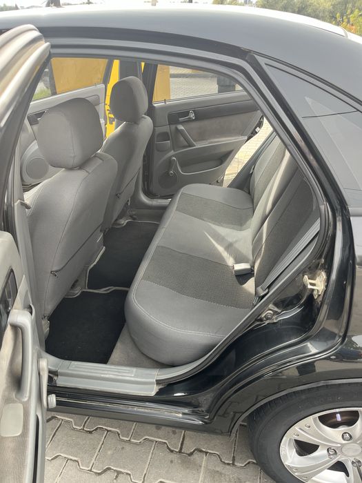 ТЕРМІНОВО Продам Chevrolet Lacetti