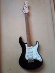 Електрогітара Yamaha Pacifica 012