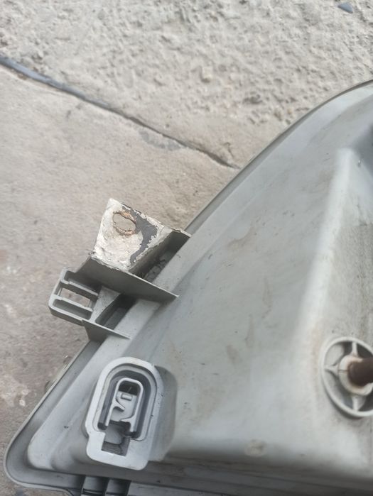 Lampa prawa Renault Master II