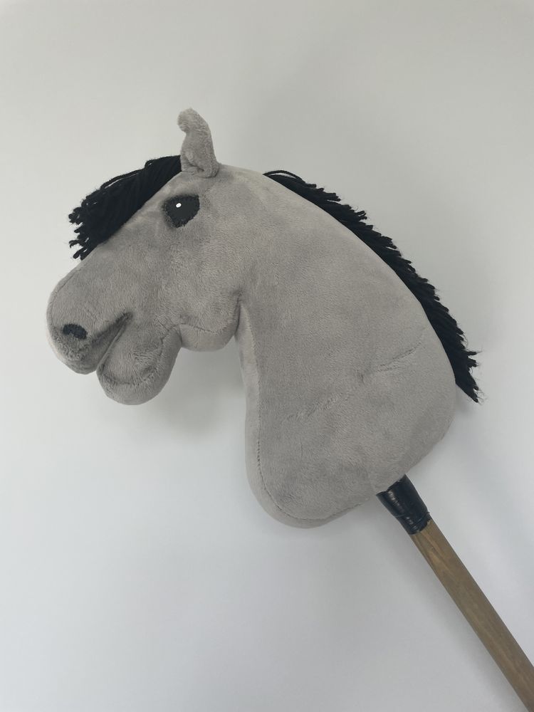 Hobby horse z ogłowiem