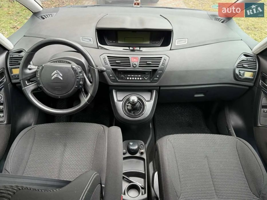 Продам сімейне авто в чудовому стані