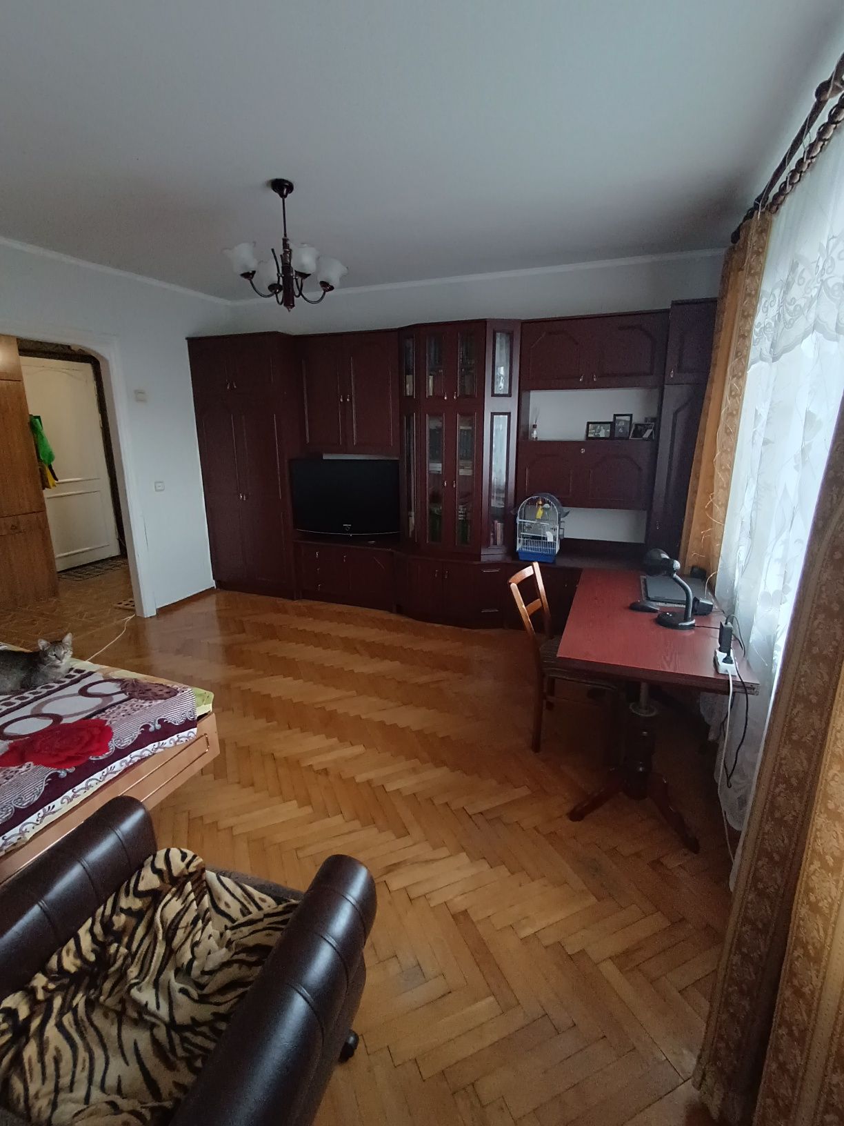 Продаю 2 комн квартира Центр( р-н старого  ЖД вокзала)