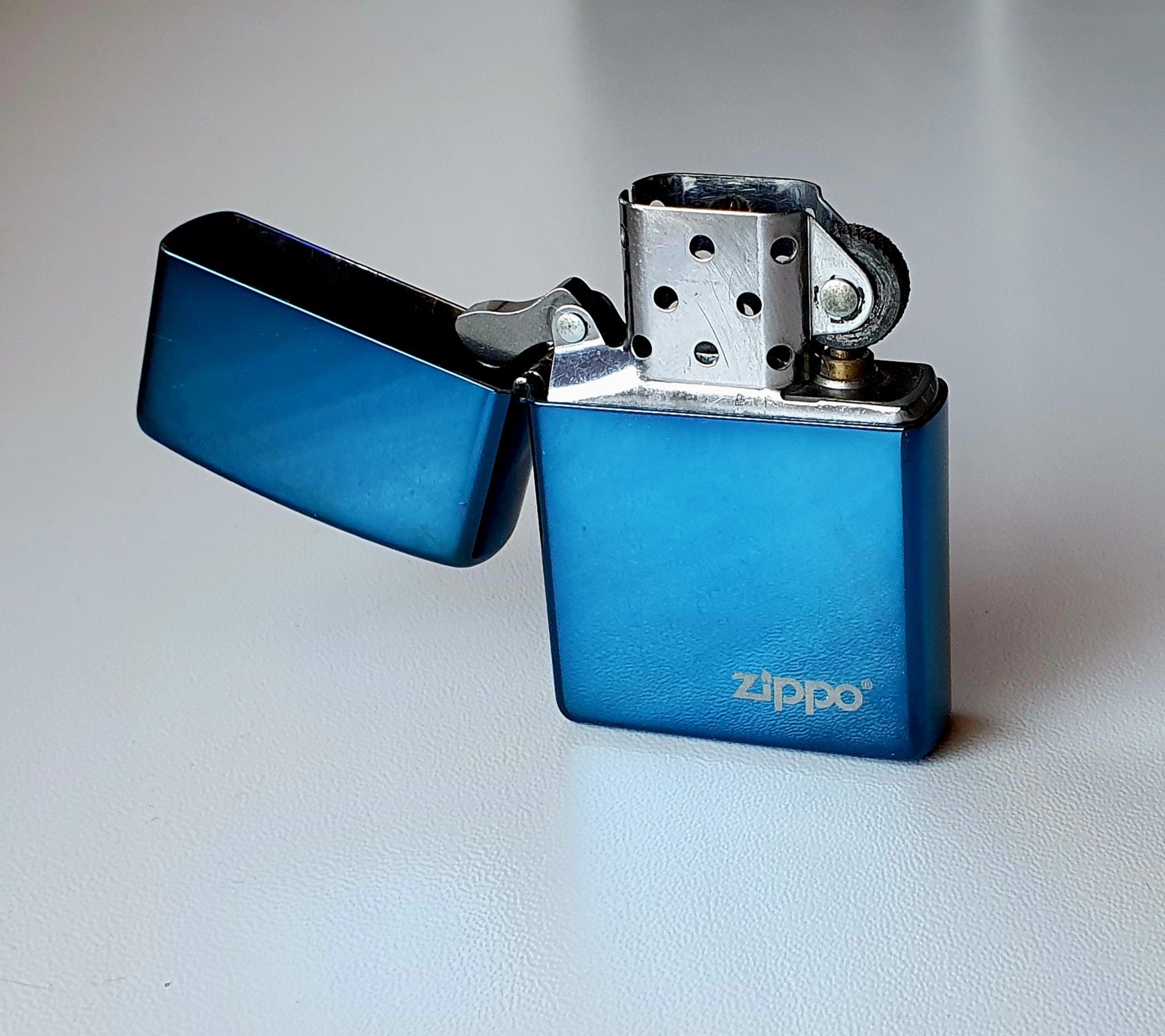 Зажигалка zippo sapphire 2011