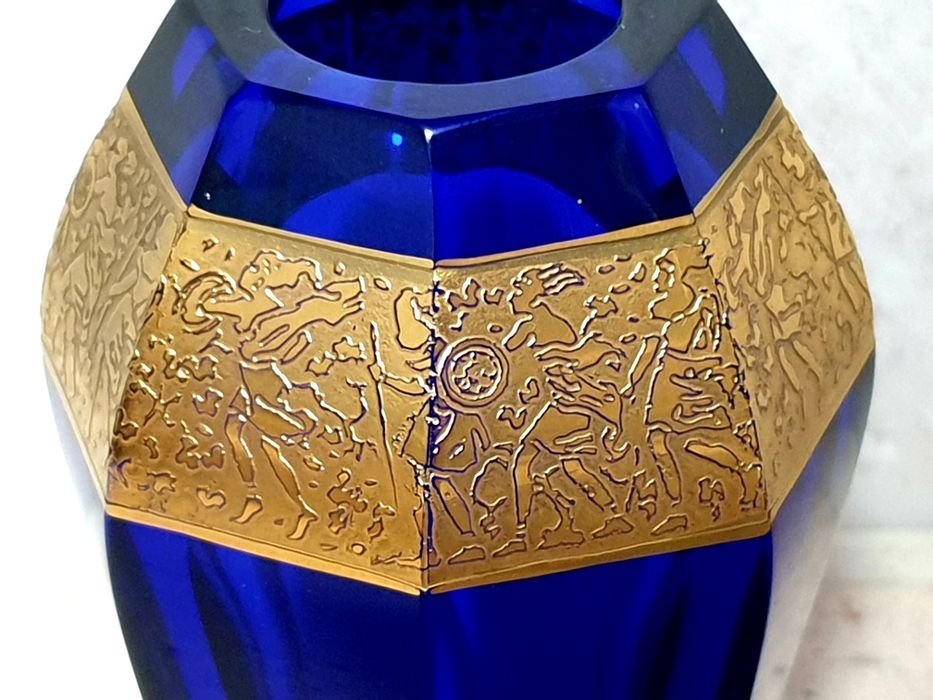 Rara antiga jarra em vidro MOSER bohemia  azul cobalto com ouro
