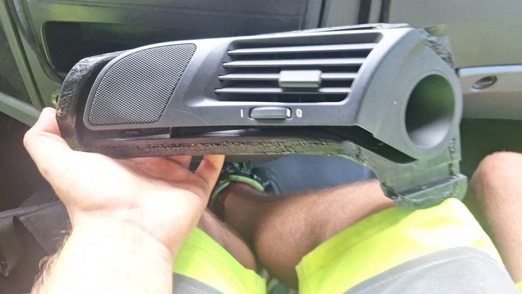 Nawiew bmw e39 lewy BEZ GŁOŚNIKA