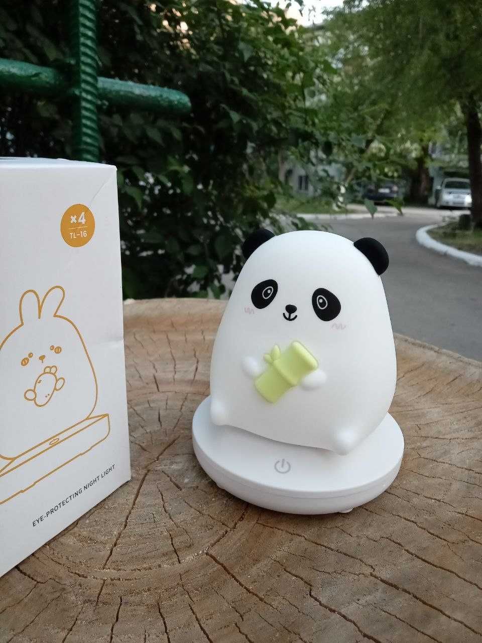 Детская игрушка ночник-светильник Панда с бамбуком
